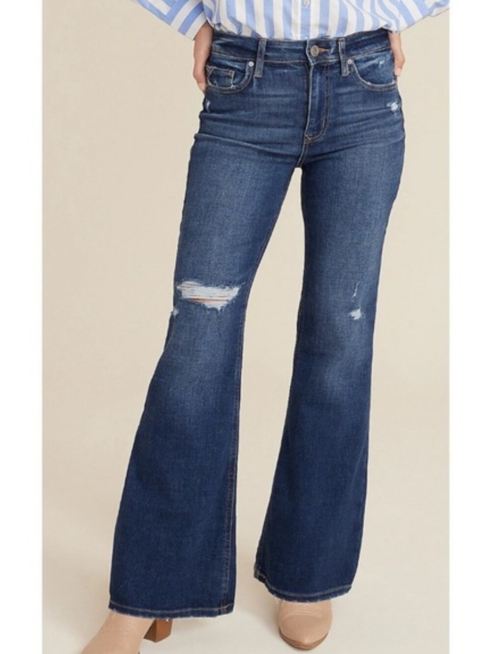 Maurices Edgely‎ Flare Jeans Size 0 Short